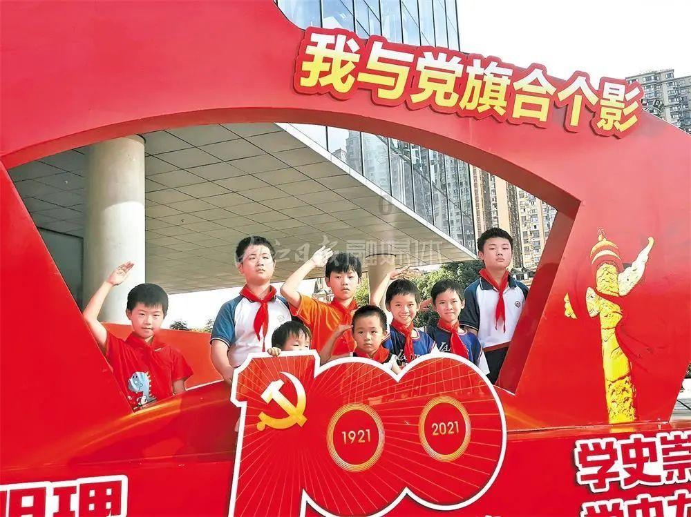 叶罗丽:曼多拉曾经也很粉嫩,冰公主和毒夕绯见世王,亮彩还有戏